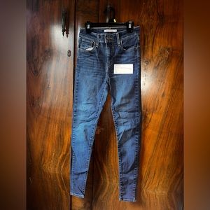 Levi’s (720). Super skinny jeans. Size 25.